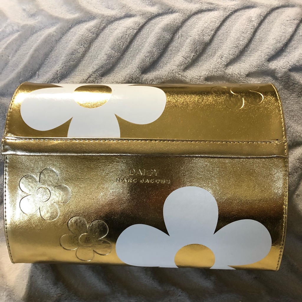 Marc Jacobs Gold White Daisy Box Marc Jacobs Gold White Daisy Box
